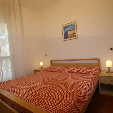 Apartment - 3 Bedrooms, 2 Bathrooms - *